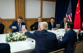 Musk et Zuckerberg ont convaincu Trump d&rsquo;abandonner le décret sur l&rsquo;IA