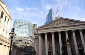 La Banque d&rsquo;Angleterre révise les règles de l&rsquo;IA pour l&rsquo;IA agentique dans la finance