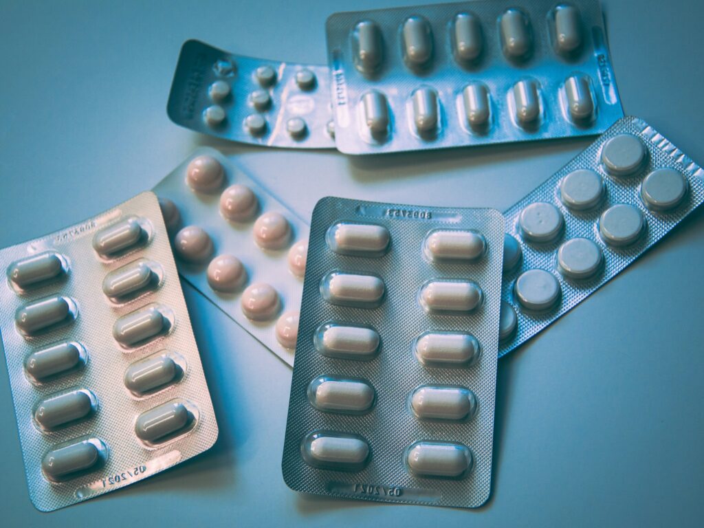 Le déploiement d'AWS GraphRAG réduit les cycles de recherche sur les médicaments de 87 %