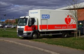 Le test sanguin NHS AI pourrait réduire les contrôles invasifs du cancer de l’utérus