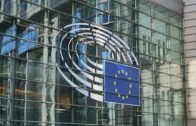 Les règles de transparence de l’article 50 de la loi de l’UE sur l’IA entrent en vigueur